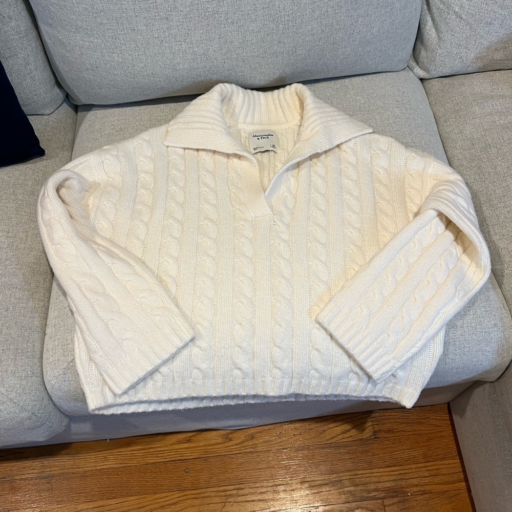 Abercrombie oversized cable sweater
